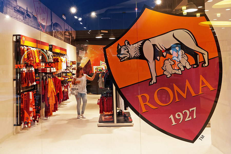Het verhaal achter het shirt van AS Roma | De kleuren, symbolen en ...